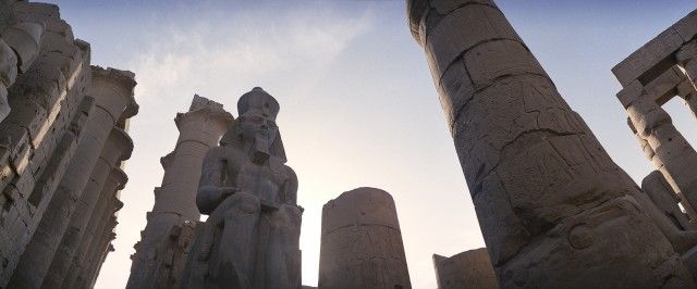 Colonnades, temple de Louxor, tirage chromogène, 76 cm x 101.5 cm.