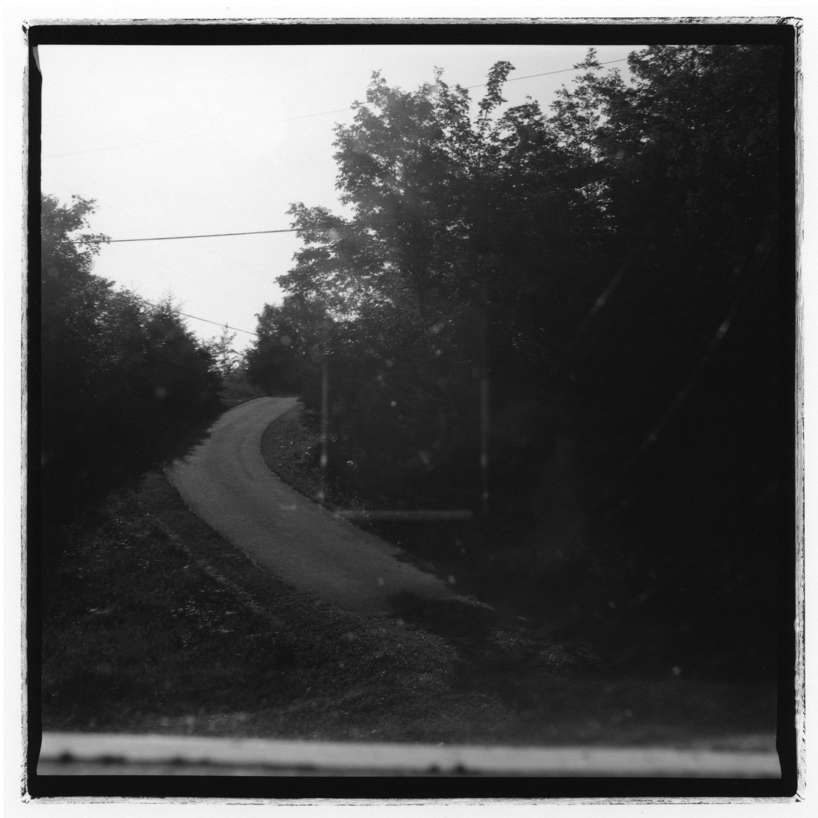 Triptyque 2, détail 1 (Le reflet de l’appareil photo), 76 cm x 76 cm.